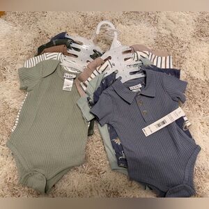 10 Pack of Onsies (NWT)